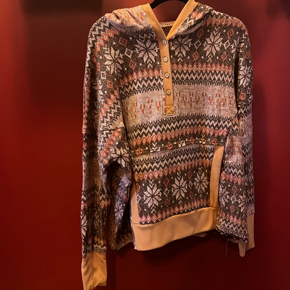 BN White Birch hooded sweater /pullover